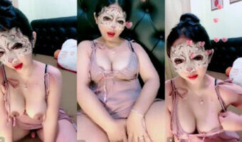 Bokep Indo Zaza Lagi Sange Buru Temenin Doi Ngocok Meki Dream